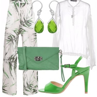 Outfit White and green