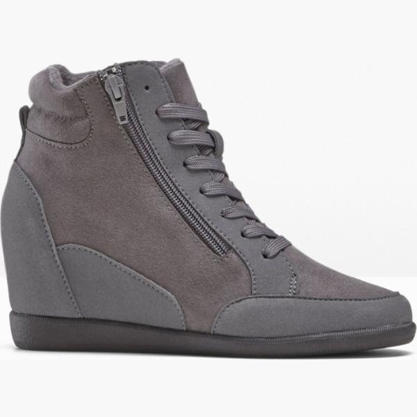 Stivaletti con zeppe effetto scamosciato con zip in pelle sintetica grigio Bpc selection grigio