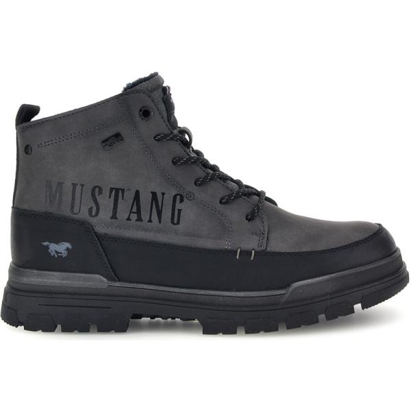 Anfibi da uomo in nero pece Mustang