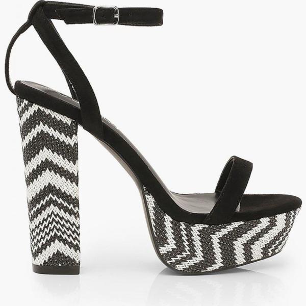 scarpa col tacco Boohoo nero