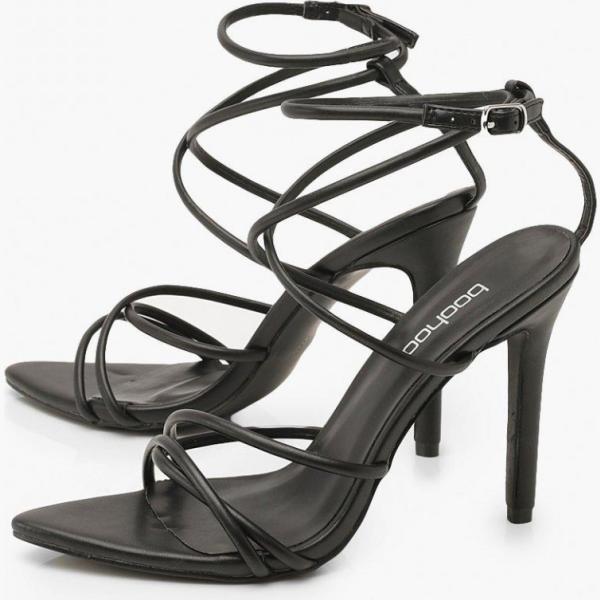 Scarpe con cinturino nero Boohoo nero