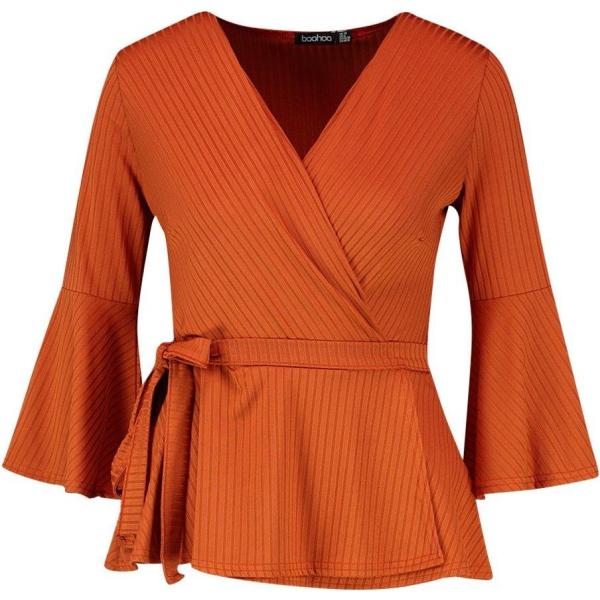 Top a portafoglio petite con orlo a coste Boohoo rosso