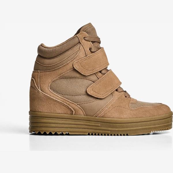 sneakers Bershka marrón