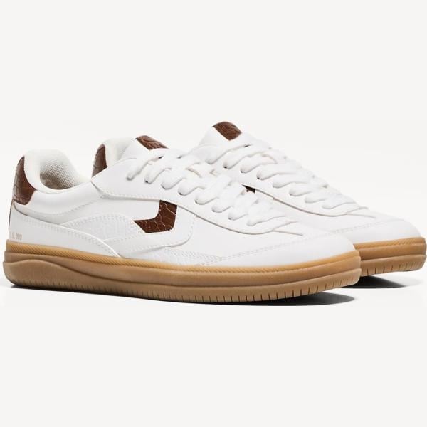 sneakers Bershka blanco animalier