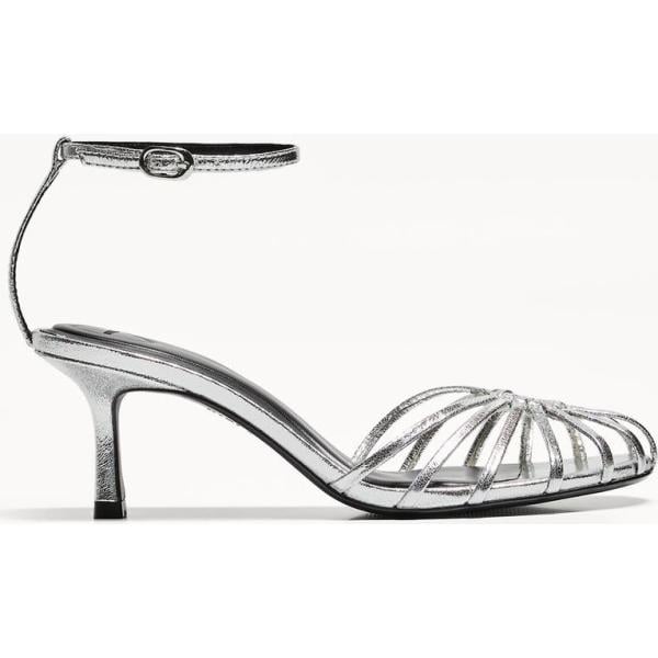 sandalias de tacón Bershka blanco