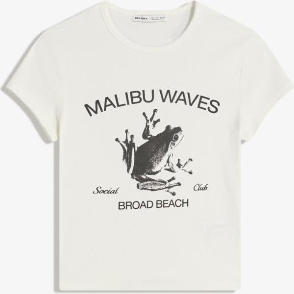 camiseta Bershka blanco con diseños