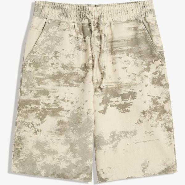 bermudas Bershka blanco con diseños
