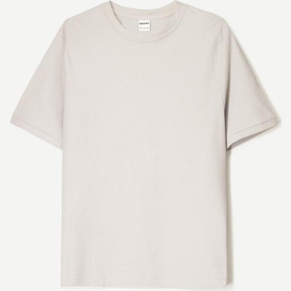 camiseta Bershka rosa