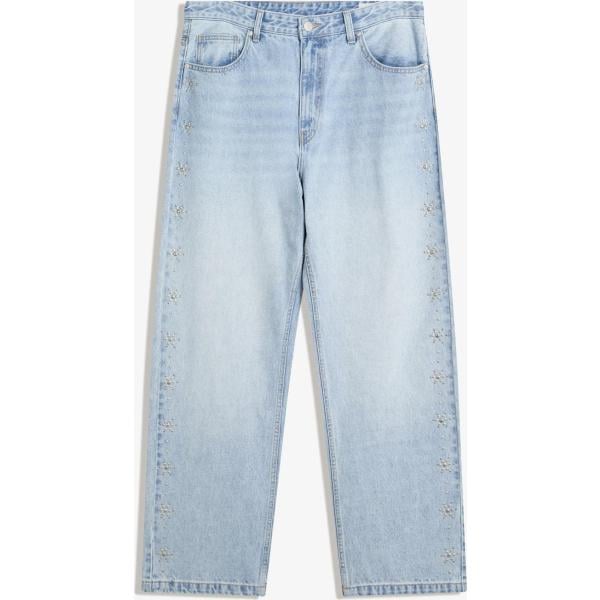 vaqueros Bershka gris
