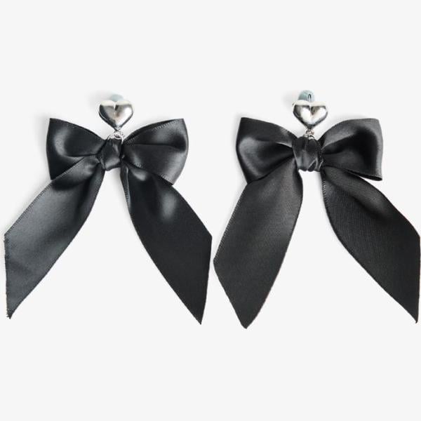 pendientes Bershka blanco