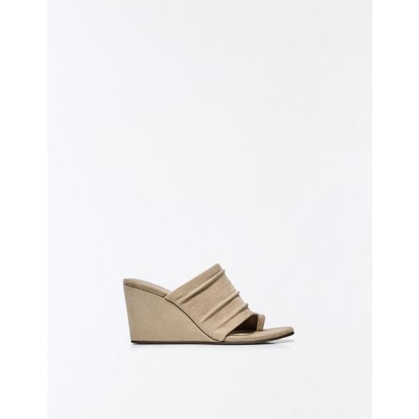 pantuflas Bershka blanco