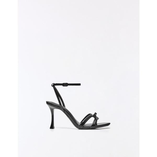 sandalias de tacón Bershka blanco