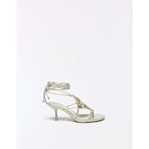 sandalias de tacón Bershka blanco