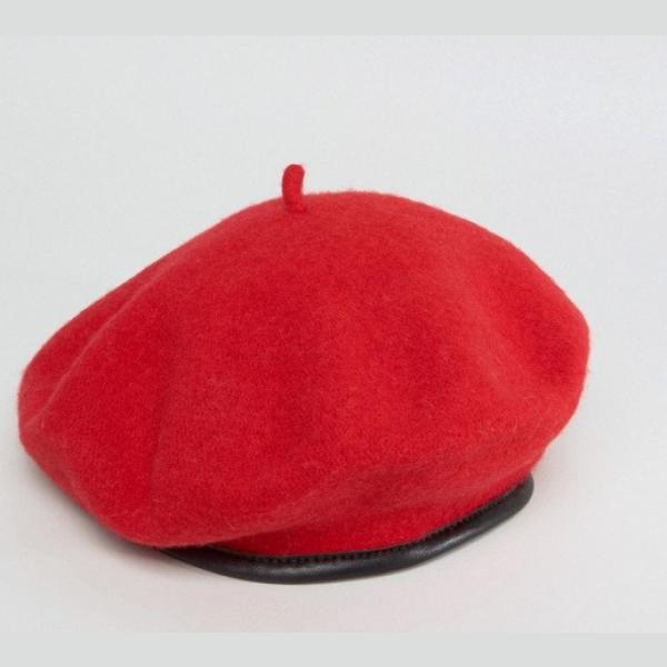 Cappello in pelle sintetica Asos Design
