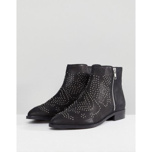 Stivaletti effetto scamosciato pianta larga Asos Design