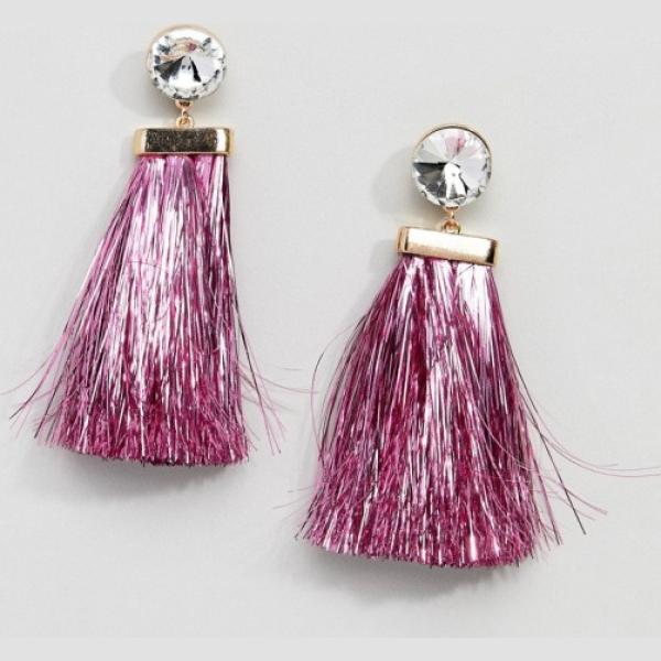 Orecchini pendenti farfalla con nappine oro River Island
