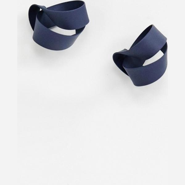 Orecchini a bottone farfalla in denim navy Asos Design