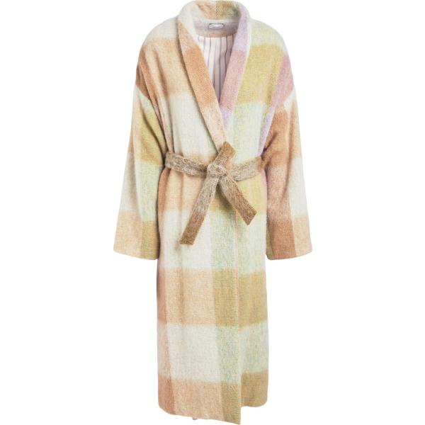 cappotto da donna in beige sabbia collo con revers monopetto a maniche lunghe con cintura in lana Alysi