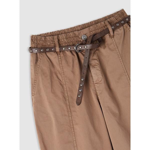 Pantaloni da donna in marrone chiaro con borchie lungo con cintura in cotone Terranova