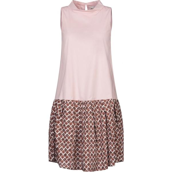 vestidos cortos Niū rosa con diseños