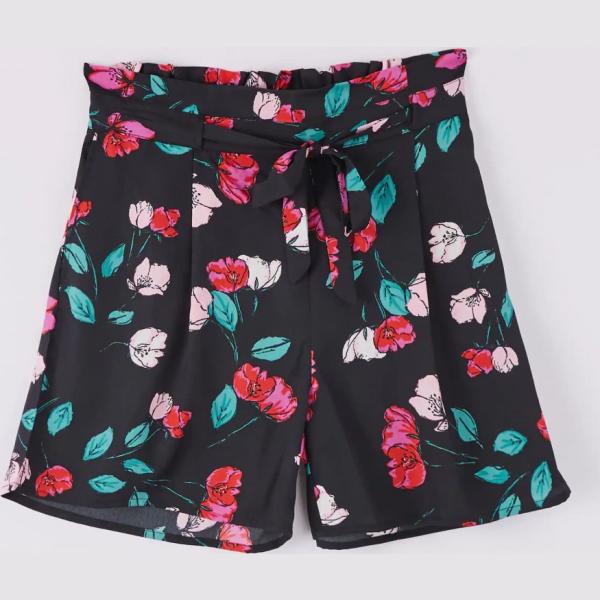 pantalones cortos Terranova negro de flores