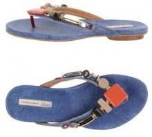 TOSCA BLU SHOES TOSCA BLU SHOES - CALZATURE - Infradito - su YOOX.com
